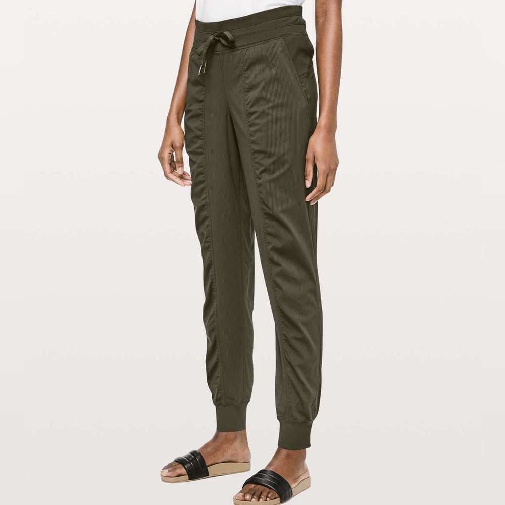 Lululemon Mid-rise Dance Studio Jogger, size 10